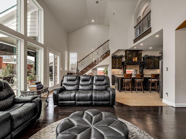 8636  Vatican Drive , McKinney Texas 75071