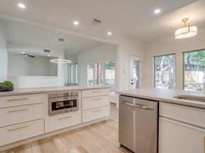 2305  Oak Forest Court , Arlington Texas 76012