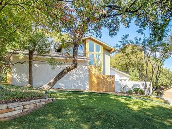 2305  Oak Forest Court 