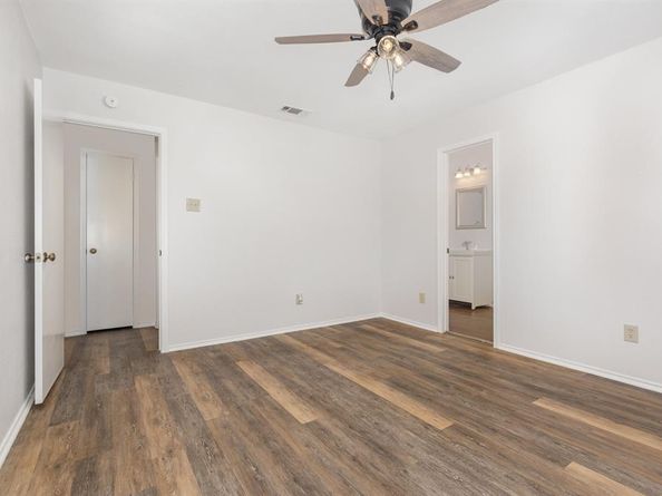 1661  Crosshaven Drive , Lewisville Texas 75077