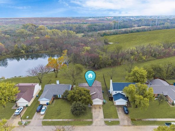 2230  Country Oaks Drive , Garland Texas 75040