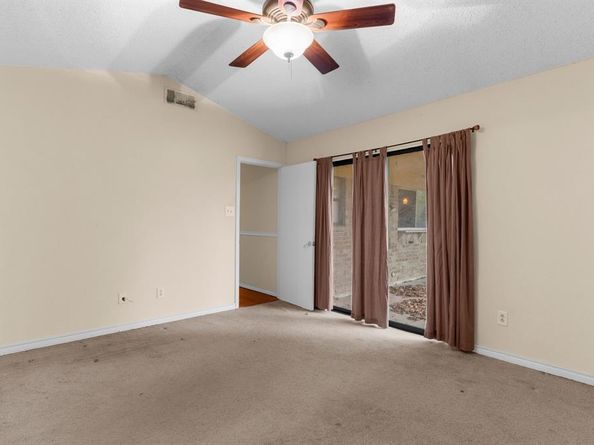 2230  Country Oaks Drive , Garland Texas 75040