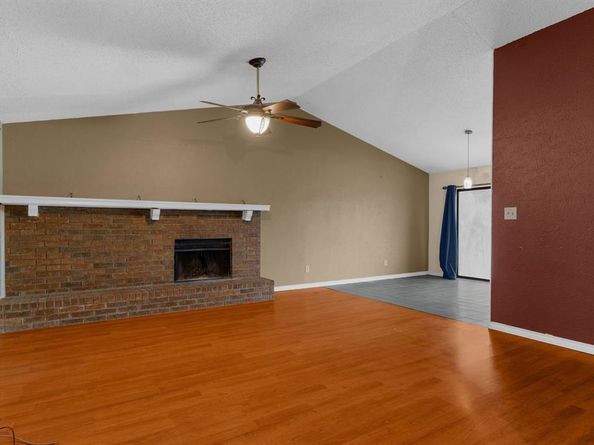 2230  Country Oaks Drive , Garland Texas 75040