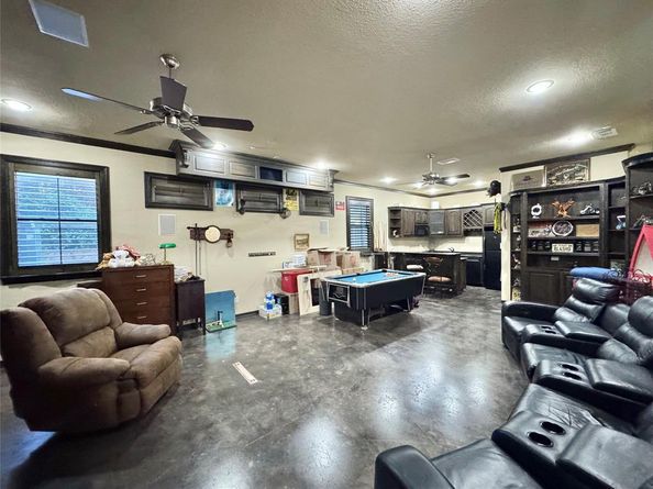 1634  Oak Ridge Drive , Corinth Texas 76210