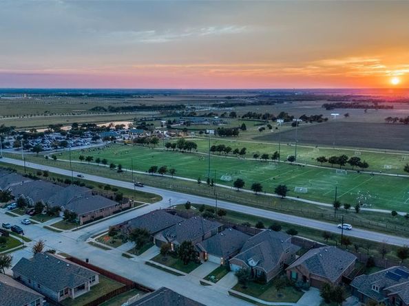 413  Yellowstone Drive , Celina Texas 75009