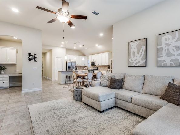 413  Yellowstone Drive , Celina Texas 75009