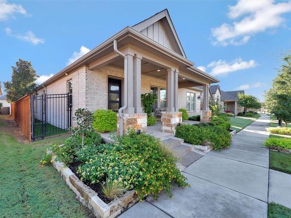 4825  Beaver Creek Drive , Arlington Texas 76005