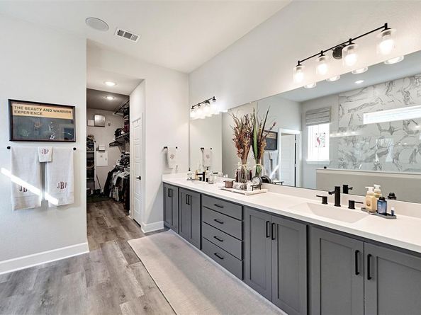 4825  Beaver Creek Drive , Arlington Texas 76005