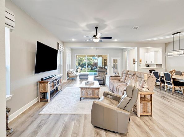 4825  Beaver Creek Drive , Arlington Texas 76005