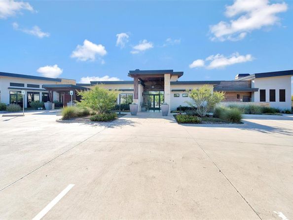 4825  Beaver Creek Drive , Arlington Texas 76005