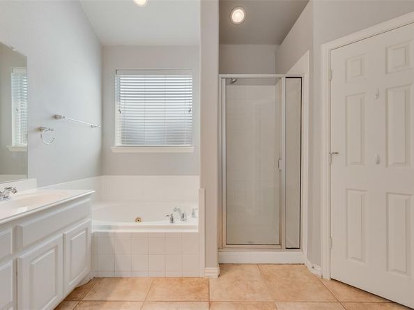 1522  Farm Dl  , Allen Texas 75002