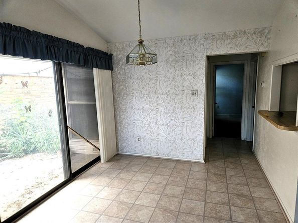 5004  Palo Alto Drive , Garland Texas 75043