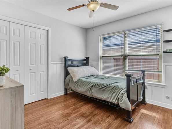 11729  Neering Drive , Dallas Texas 75218