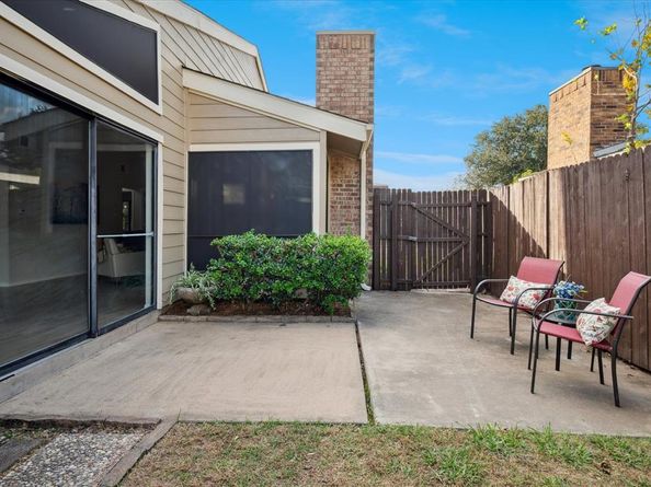 5927  Timbercrest Drive , Arlington Texas 76017
