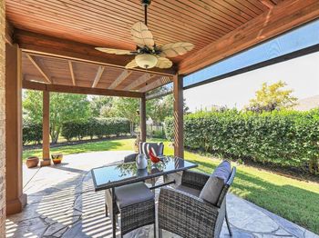 6073  Prairie Bend Lane 