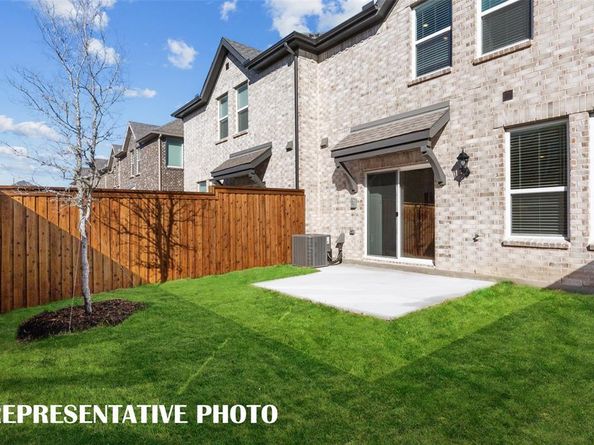 1387  Hill Country Place , Celina Texas 75009