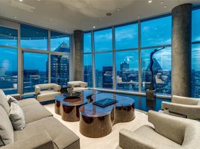 1918  Olive Street  4202, Dallas Texas 75201
