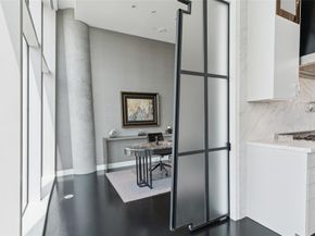 1918  Olive Street  4202, Dallas Texas 75201