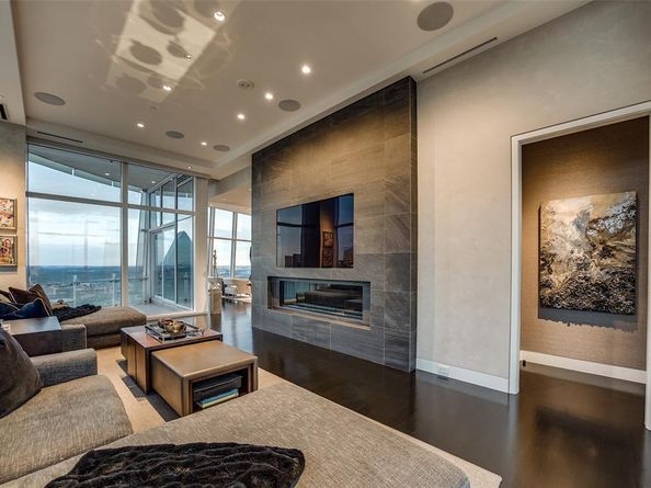 1918  Olive Street  4202, Dallas Texas 75201