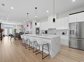 2425  Crossman Avenue , Dallas Texas 75212