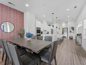 2425  Crossman Avenue , Dallas Texas 75212