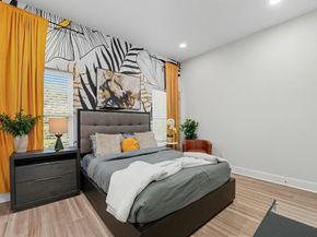 2425  Crossman Avenue , Dallas Texas 75212