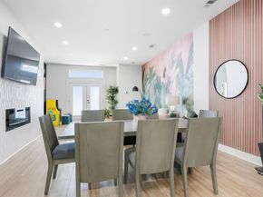 2425  Crossman Avenue , Dallas Texas 75212