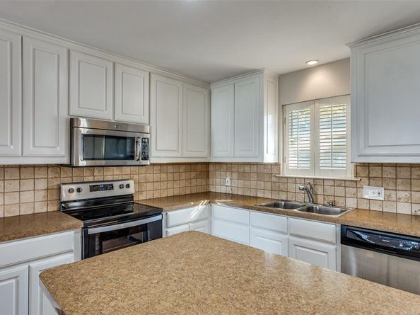 3573  Westfield Avenue , Fort Worth Texas 76133