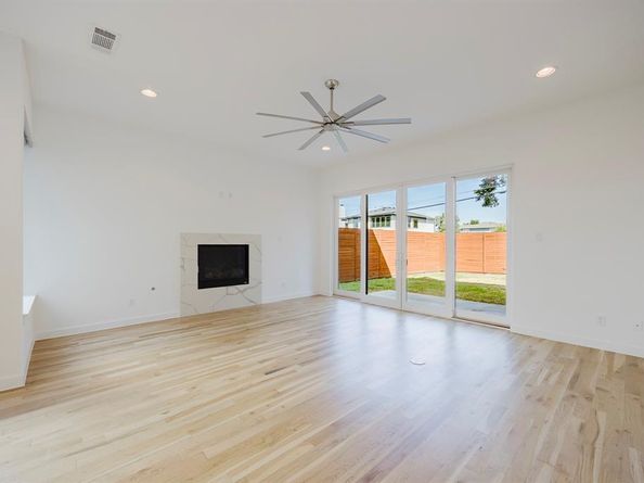 5433  Melrose Avenue , Dallas Texas 75206