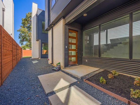 5433  Melrose Avenue , Dallas Texas 75206