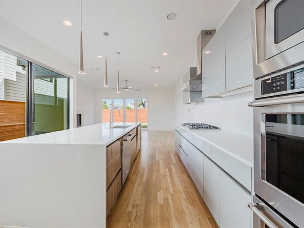5433  Melrose Avenue , Dallas Texas 75206