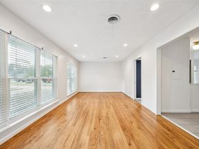 2039  Elmwood Boulevard , Dallas Texas 75224