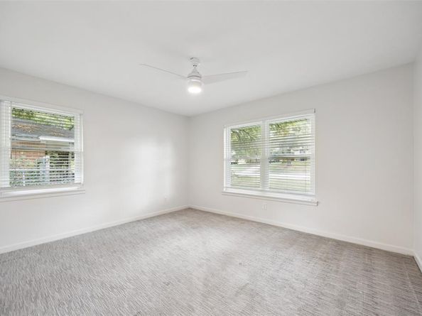 2039  Elmwood Boulevard , Dallas Texas 75224