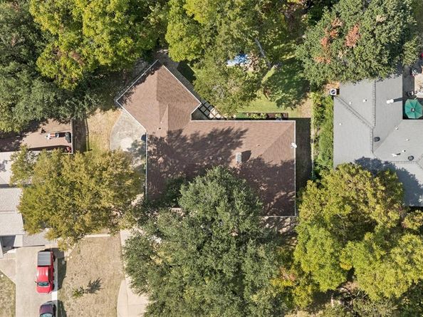 2039  Elmwood Boulevard , Dallas Texas 75224