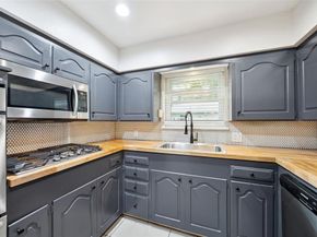 2039  Elmwood Boulevard , Dallas Texas 75224