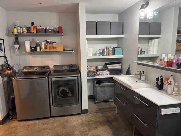 1122  Jackson Street  303, Dallas Texas 75202