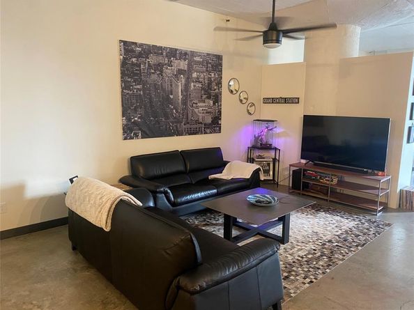 1122  Jackson Street  303, Dallas Texas 75202