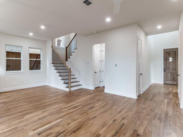 7160  Soto Street , Dallas Texas 75223