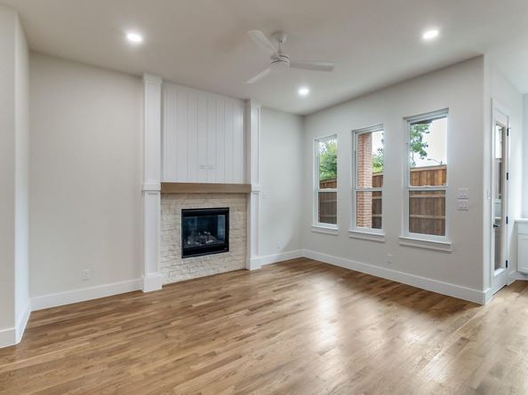 7160  Soto Street , Dallas Texas 75223