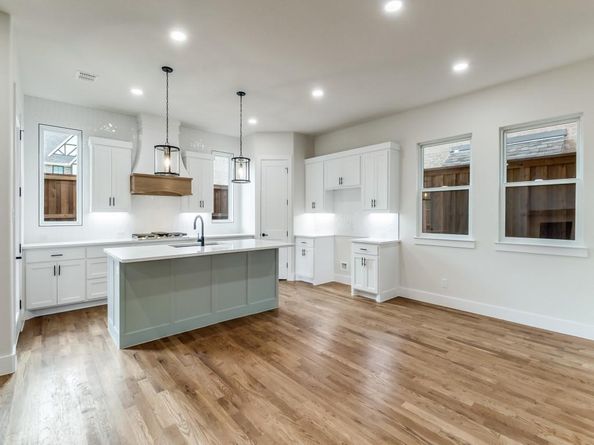 7160  Soto Street , Dallas Texas 75223