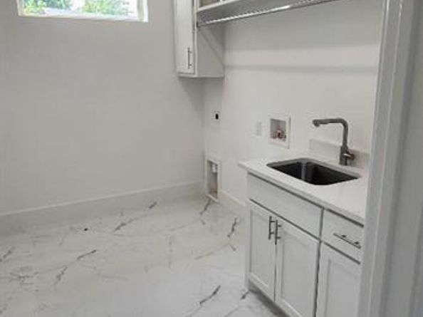 3338  Sylvan Avenue , Dallas Texas 75212
