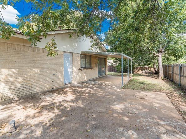 8409  Main Street , North Richland Hills Texas 76182