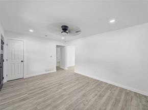 806  Ivywood Drive , Dallas Texas 75232