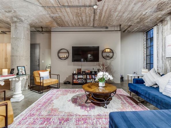 1122  Jackson Street  821, Dallas Texas 75202