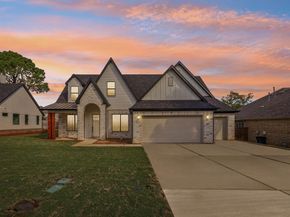 2622  Evinrude Drive , Grapevine Texas 76051