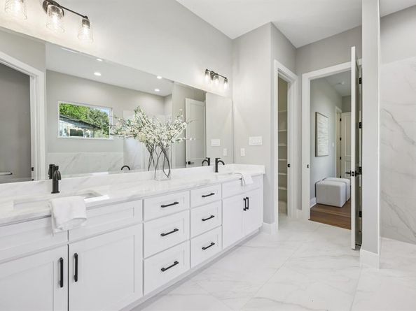 2622  Evinrude Drive , Grapevine Texas 76051