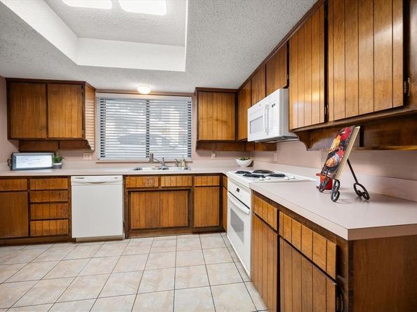 308  Rhineland Road , Benbrook Texas 76126