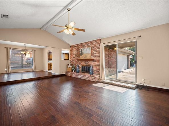 308  Rhineland Road , Benbrook Texas 76126