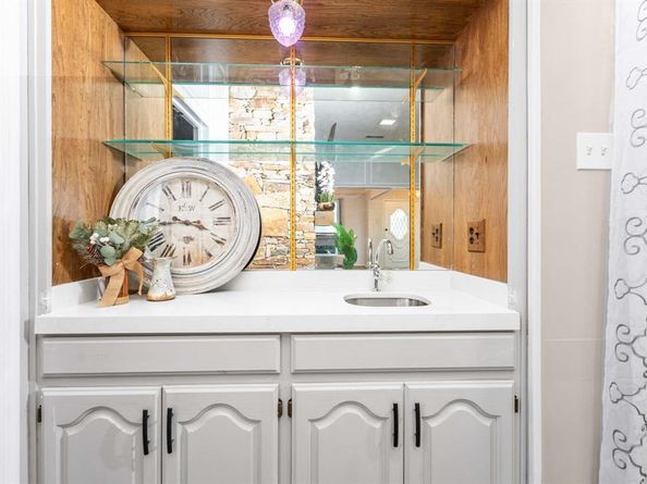 2109  Marin  , Carrollton Texas 75006