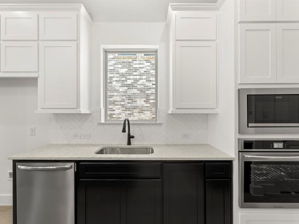 5513  Burford  , Celina Texas 75009